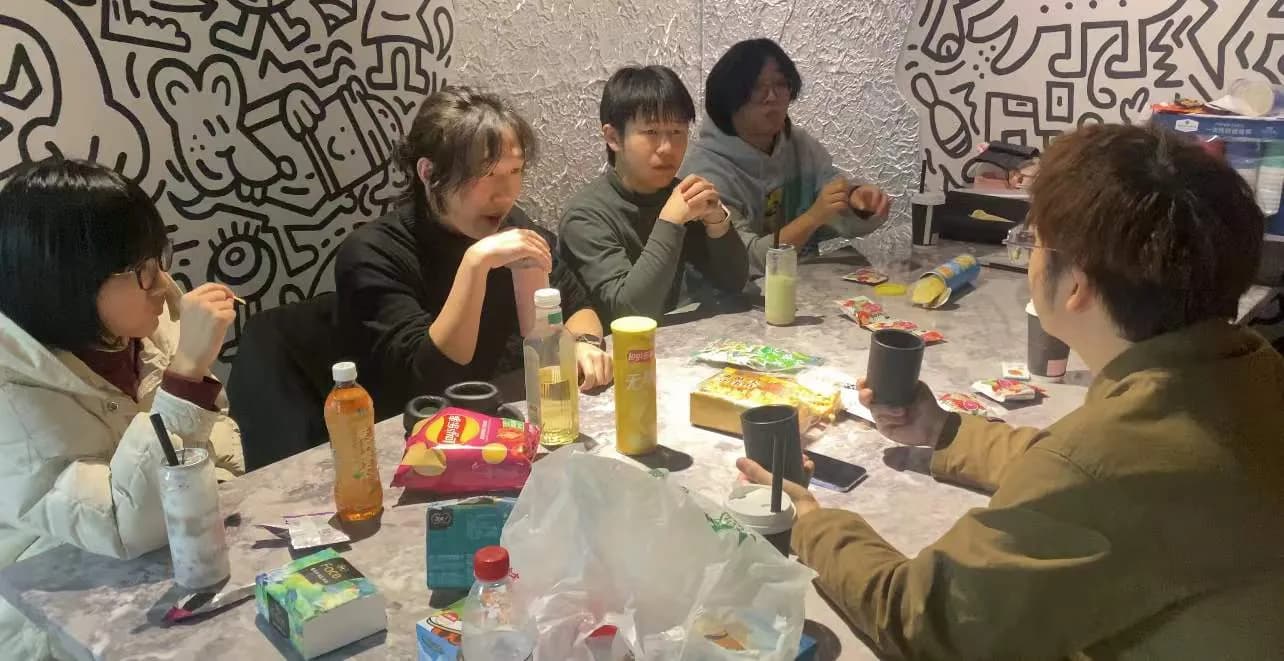 给在杭州的编曲学生们来了波团建