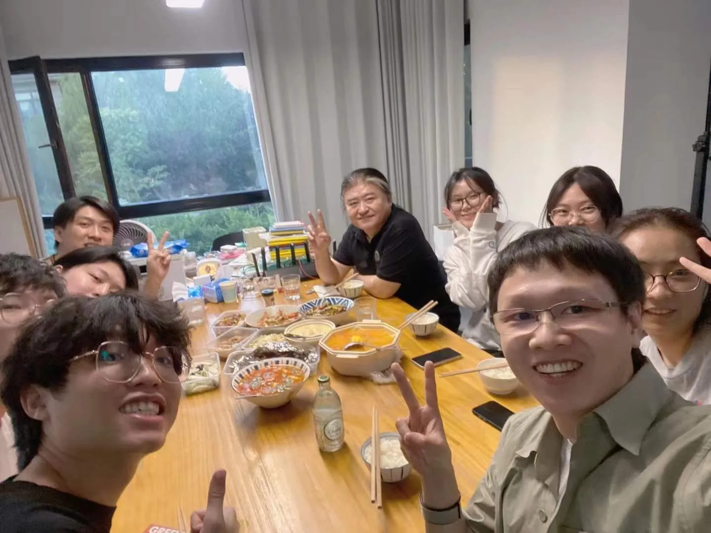 TU聚餐刘欢老师一起