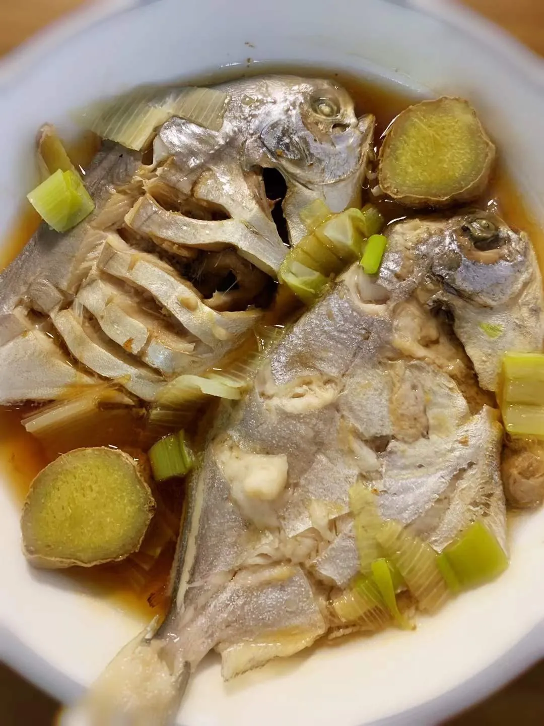 烹饪:清蒸金鲳鱼