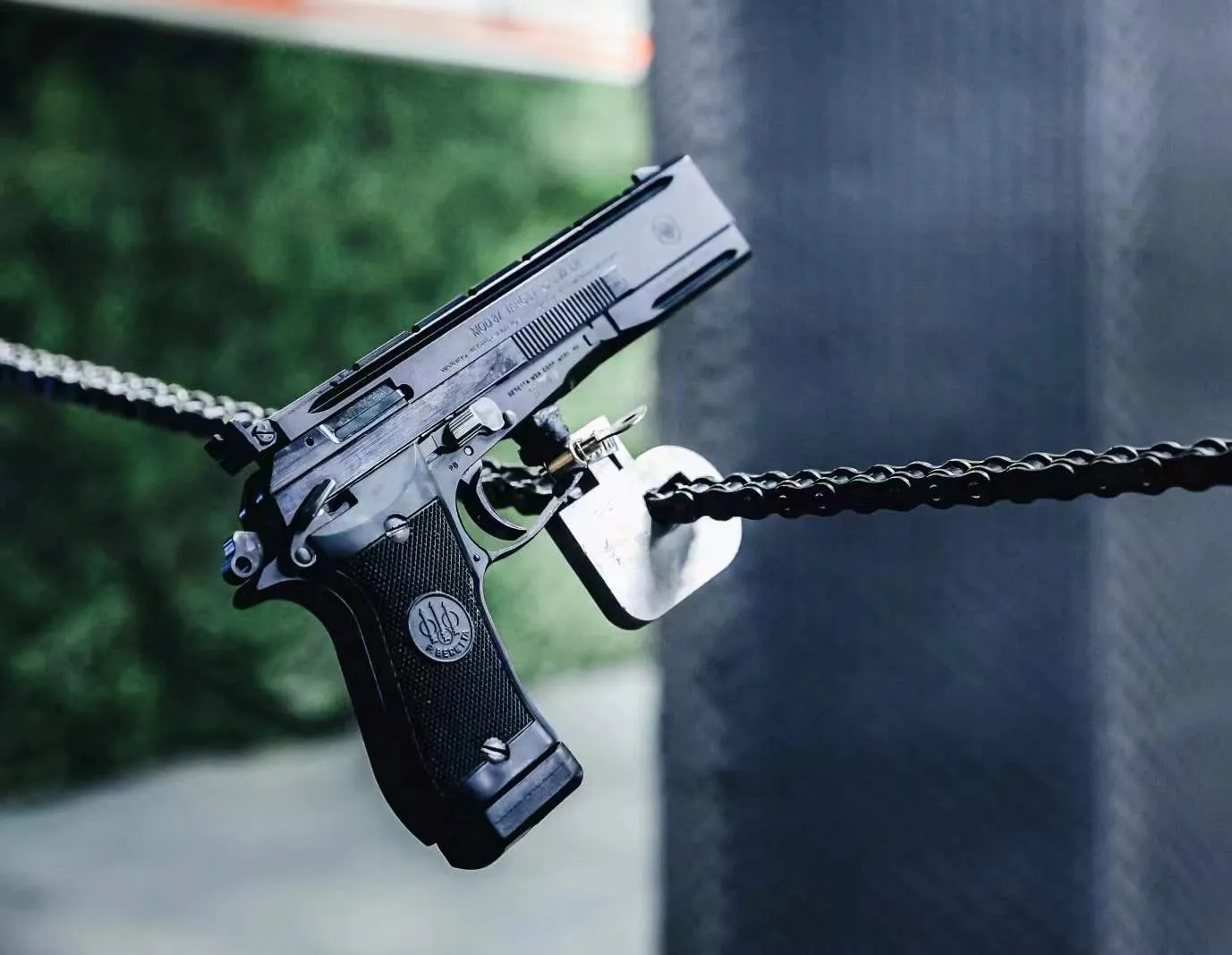 实弹射击:手枪