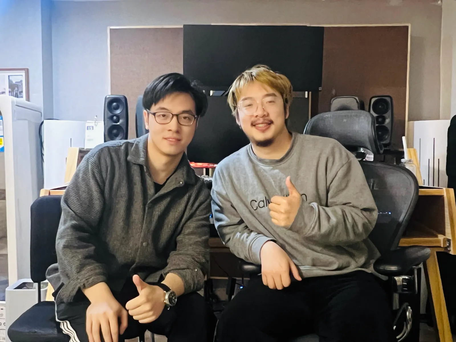 250530和音乐制作人江存潇合影
