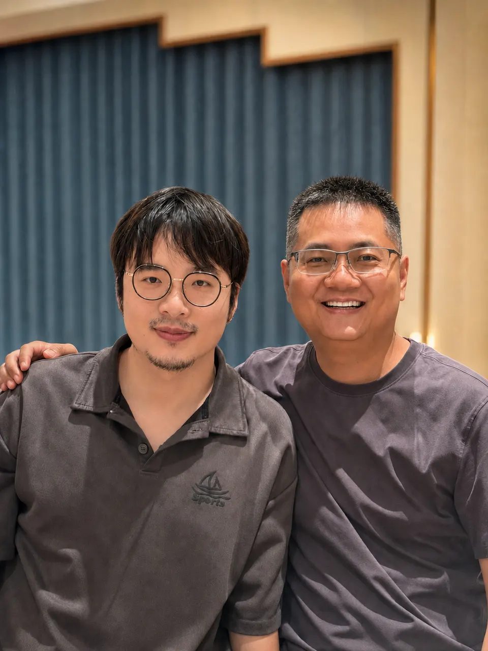 260725与大学导师白皓老师合影